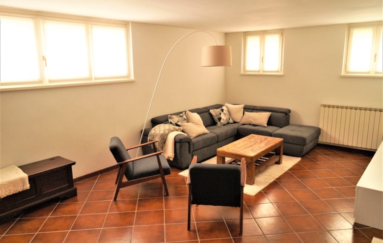 Bifamiliare in affitto a Pietrasanta