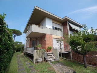 Villetta a schiera in vendita a Marina di Pietrasanta