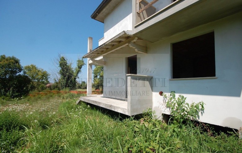 Terratetto in vendita a Camaiore