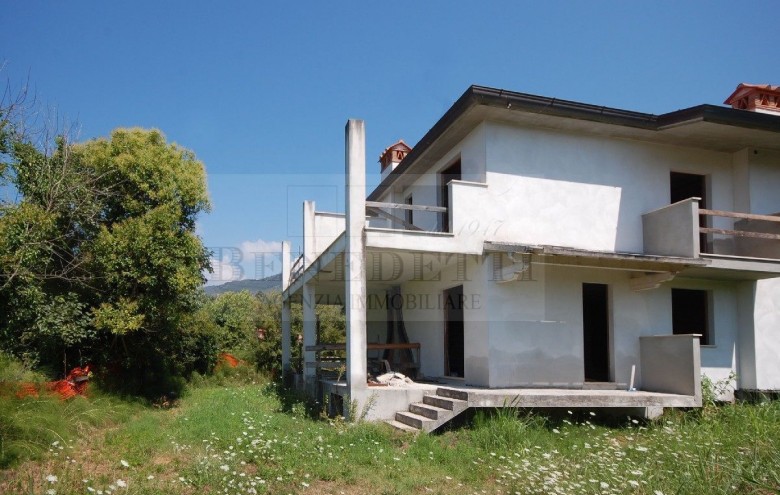 Terratetto in vendita a Camaiore