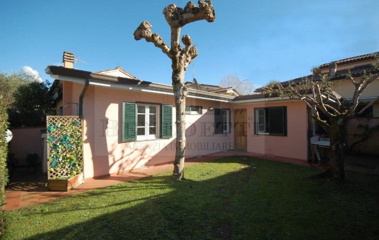 Villetta a schiera in vendita a Pietrasanta