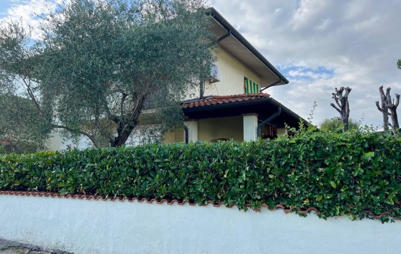 Villa singola in vendita a Pietrasanta