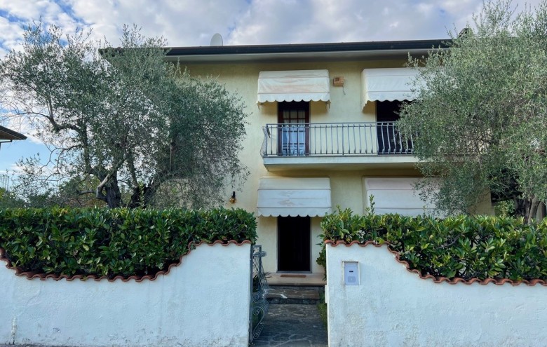 Villa singola in vendita a Pietrasanta