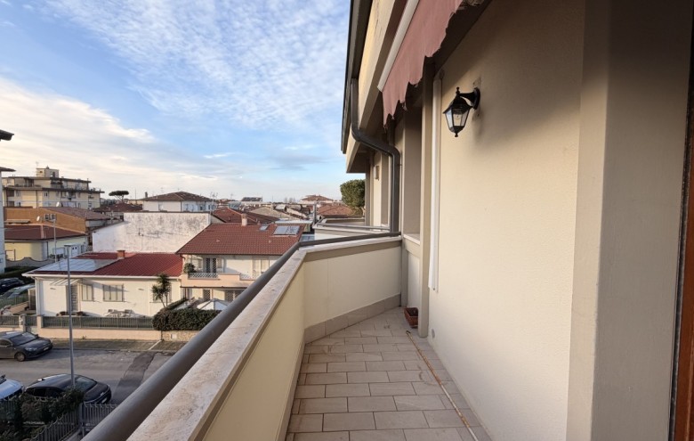 Appartamento in vendita a Viareggio
