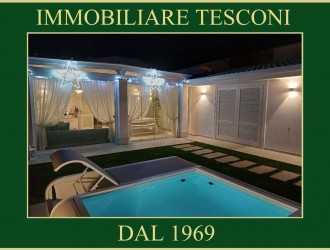 Villa singola in vendita a Marina di Pietrasanta