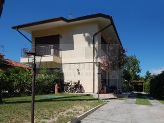Villetta a schiera in vendita a Marina di Pietrasanta