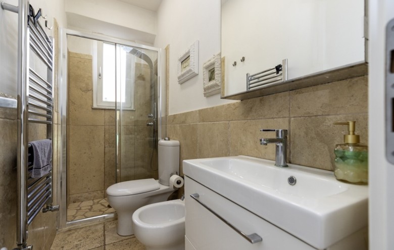 Appartamento in vendita a Viareggio