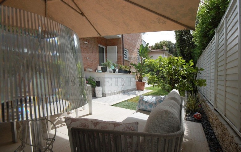 Villetta a schiera in vendita a Pietrasanta