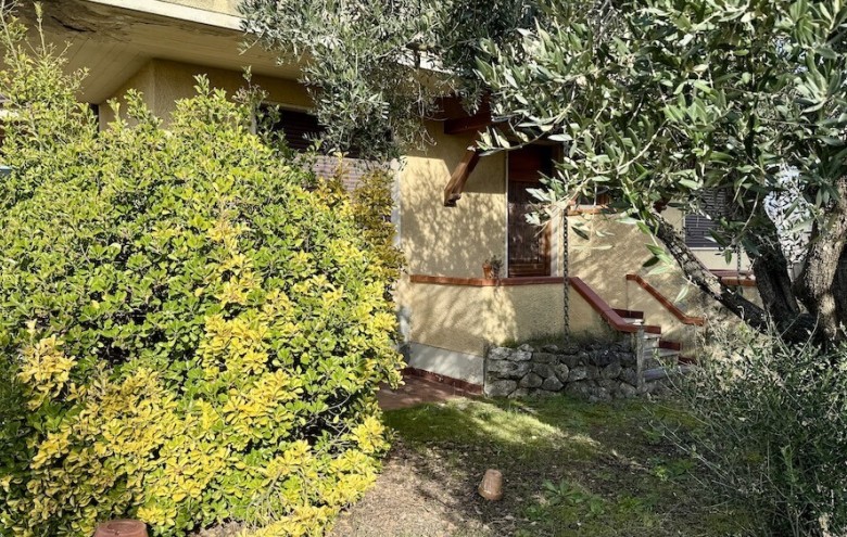 Bifamiliare in vendita a Camaiore