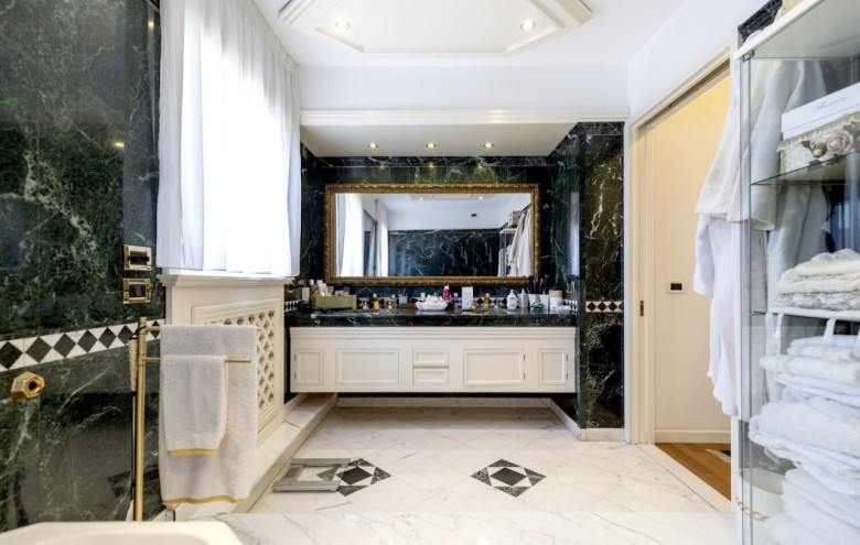 Villa singola in vendita a Camaiore