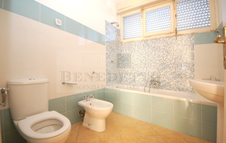 Appartamento in vendita a Viareggio