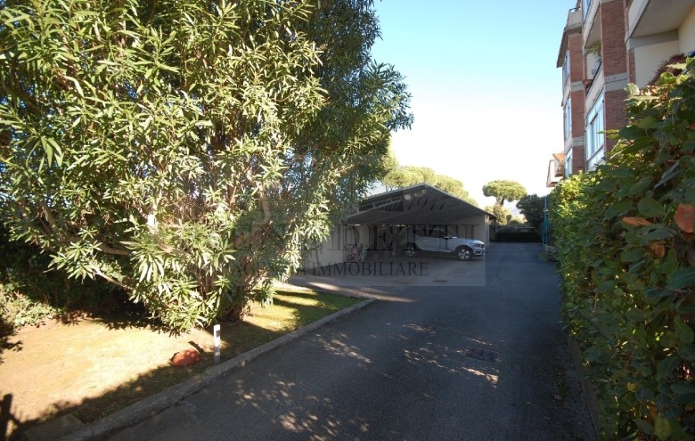 Appartamento in vendita a Viareggio