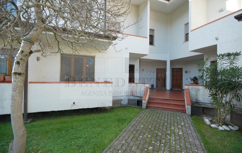 Terratetto in vendita a Pietrasanta