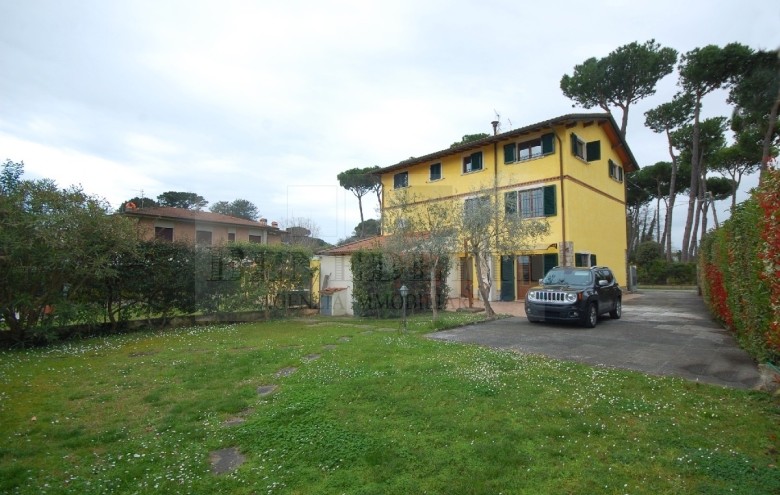 Villetta a schiera in vendita a Pietrasanta