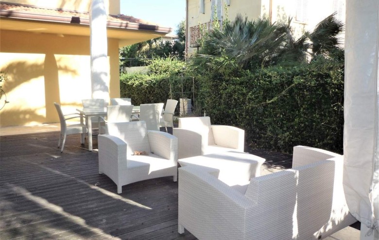 Villetta a schiera in affitto a Pietrasanta