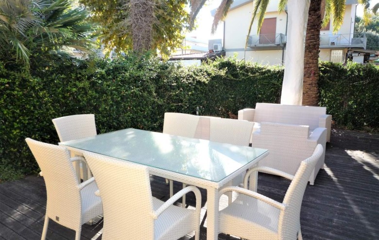 Villetta a schiera in affitto a Pietrasanta