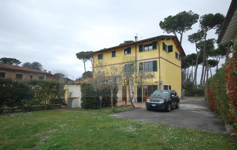 Villetta a schiera in vendita a Pietrasanta