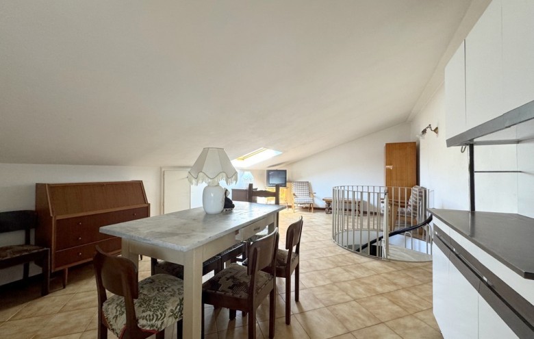 Appartamento in vendita a Viareggio