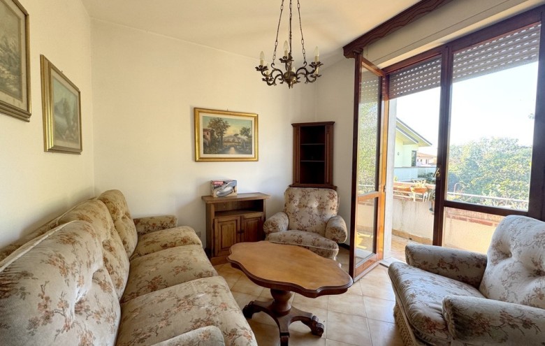 Appartamento in vendita a Viareggio