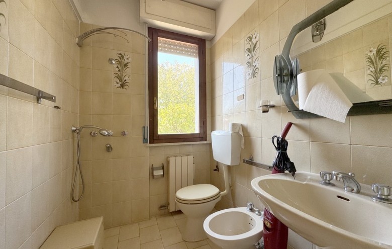 Appartamento in vendita a Viareggio