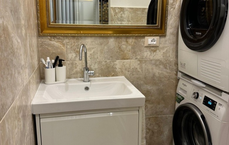 Appartamento in vendita a Viareggio