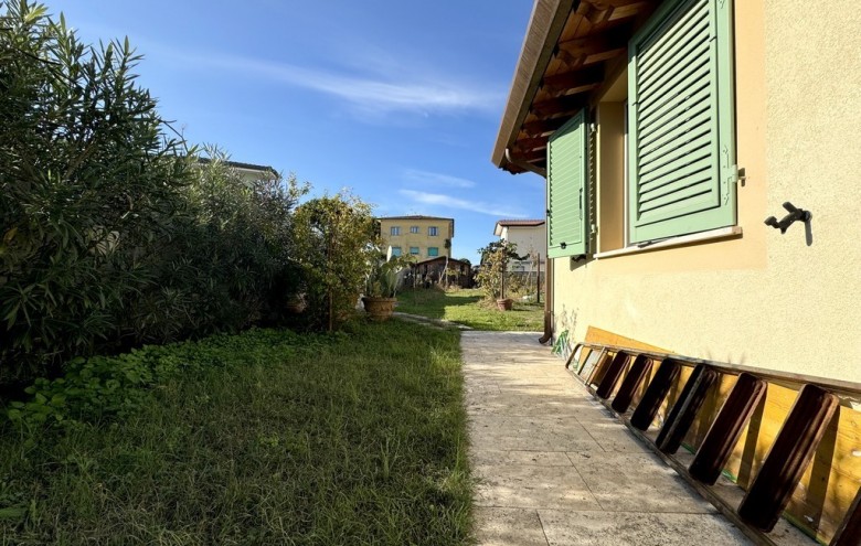 Villa singola in vendita a Viareggio