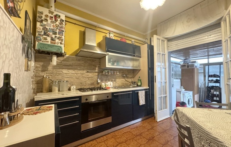 Bifamiliare in vendita a Viareggio