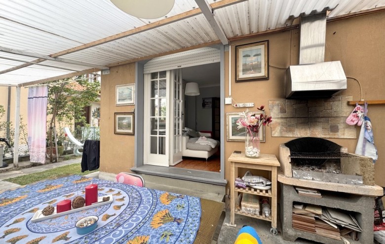 Bifamiliare in vendita a Viareggio