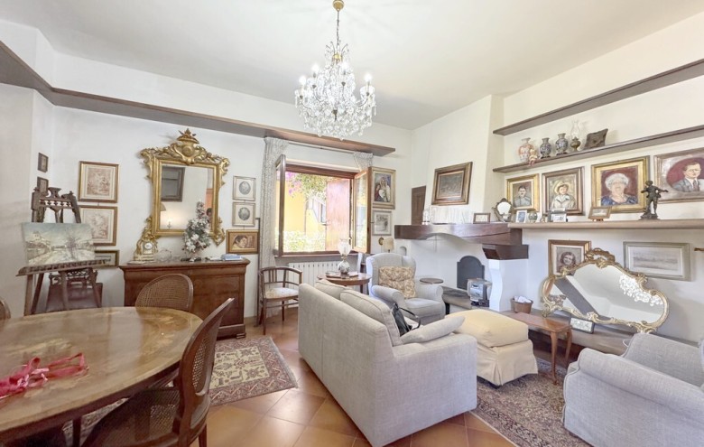 Villa singola in vendita a Viareggio