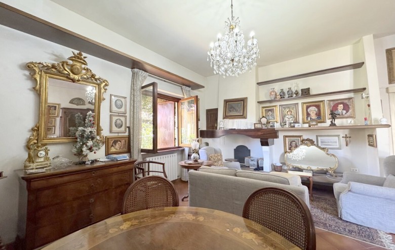 Villa singola in vendita a Viareggio