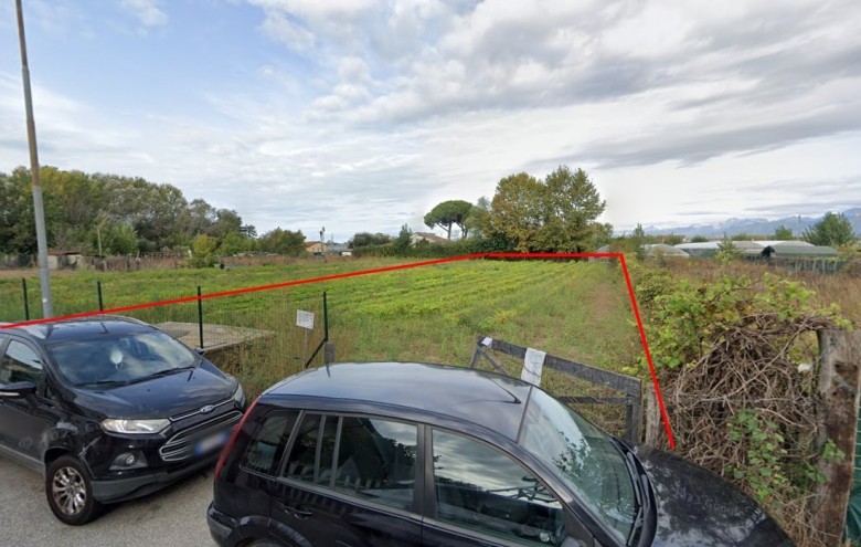 Terreno in vendita a Viareggio