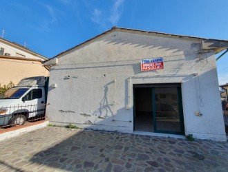 Immobile Commerciale in vendita a Torre del Lago
