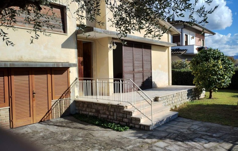 Villa singola in vendita a Pietrasanta