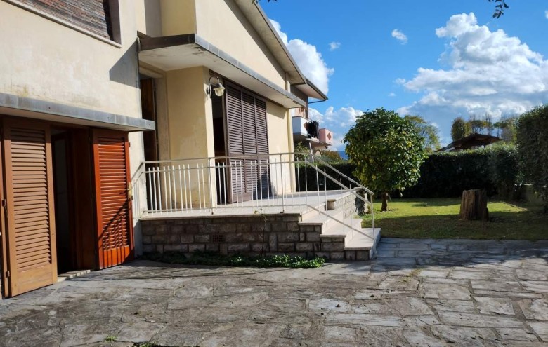 Villa singola in vendita a Pietrasanta