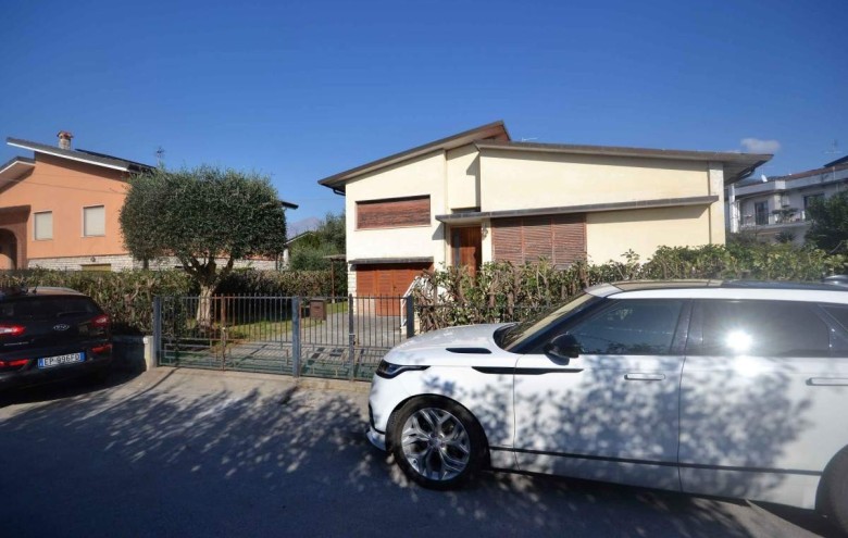 Villa singola in vendita a Pietrasanta