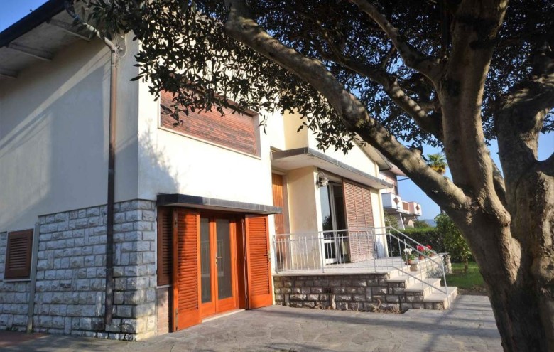 Villa singola in vendita a Pietrasanta