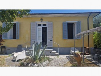 Villa singola in vendita a Marina di Pietrasanta