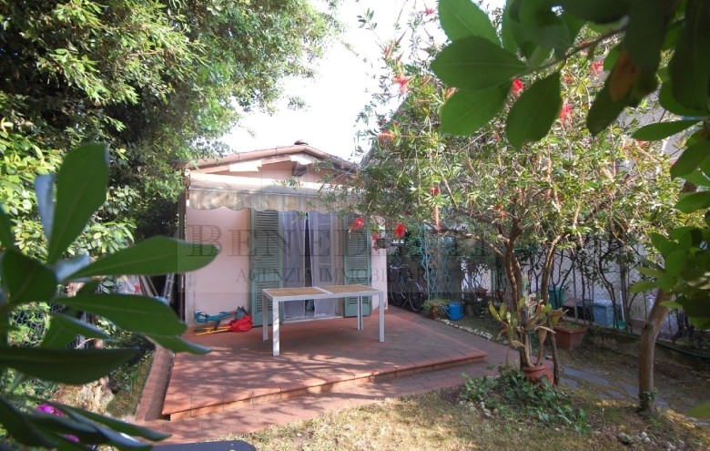 Villetta a schiera in vendita a Pietrasanta