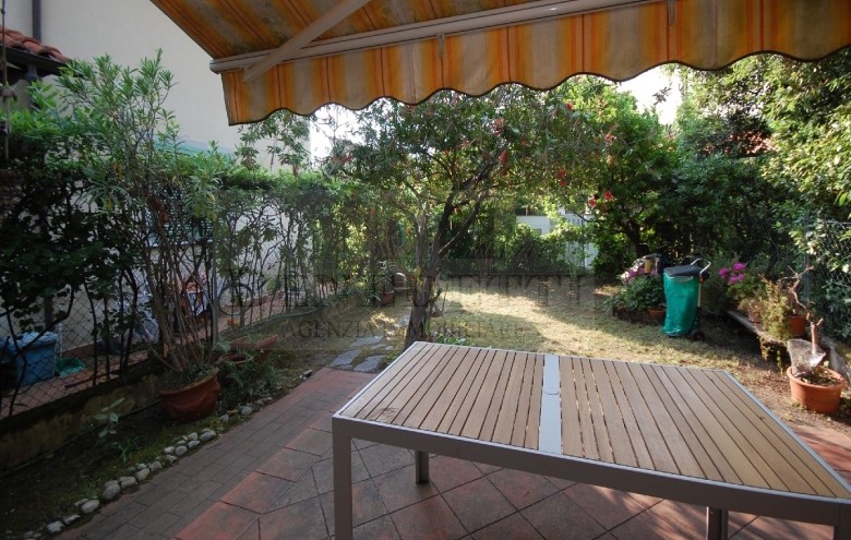 Villetta a schiera in vendita a Pietrasanta