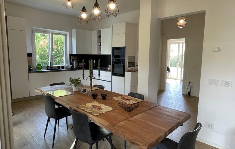 Bifamiliare in vendita a Pietrasanta