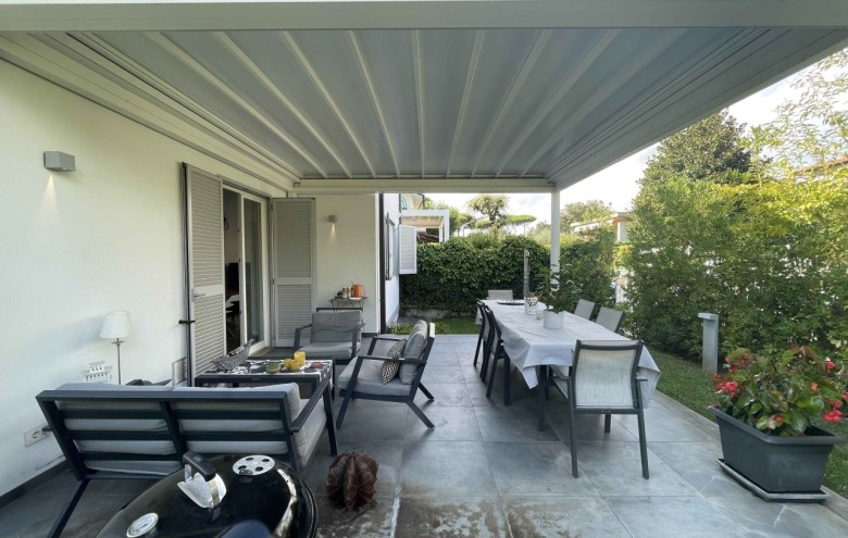 Bifamiliare in vendita a Pietrasanta