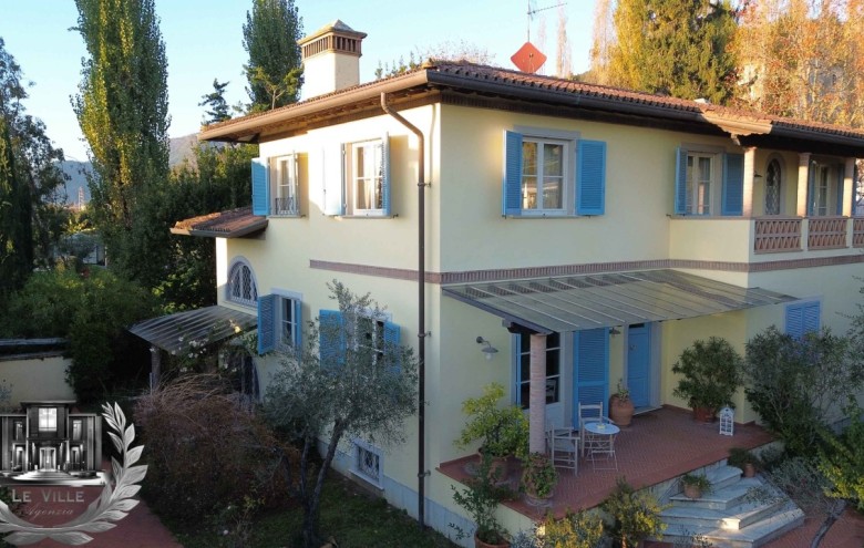 Villa singola in vendita a Pietrasanta