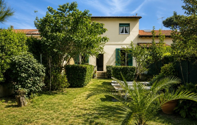 Villa singola in vendita a Pietrasanta