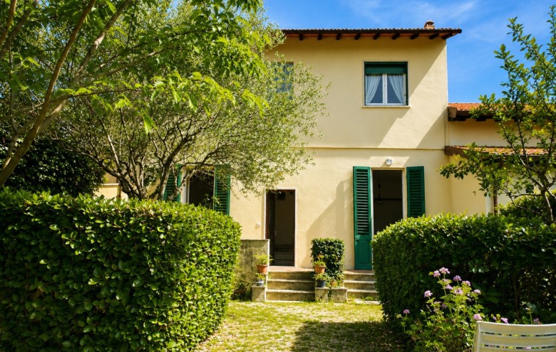 Villa singola in vendita a Pietrasanta
