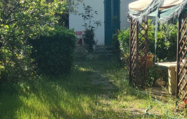 Villa singola in vendita a Pietrasanta
