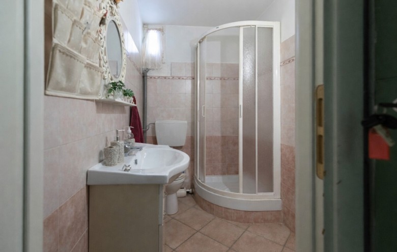 Bifamiliare in vendita a Camaiore