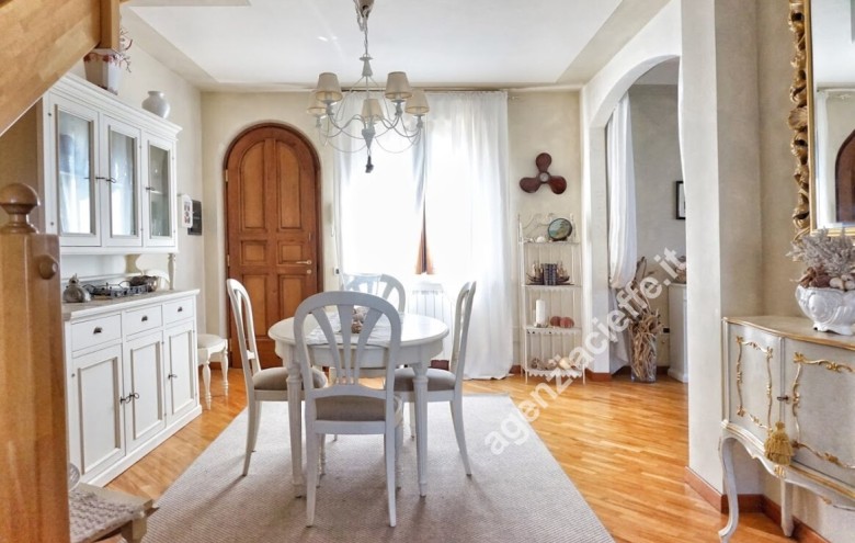 Appartamento in vendita a Massa