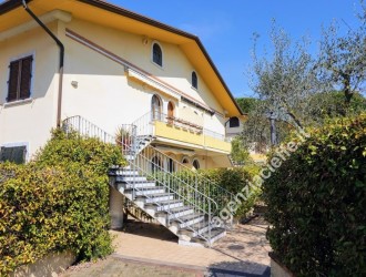 Appartamento in vendita a Marina di Massa