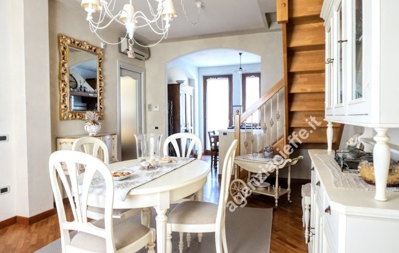 Appartamento in vendita a Massa