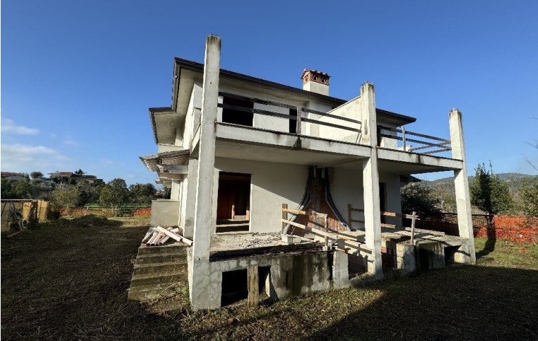 Villa singola in vendita a Camaiore